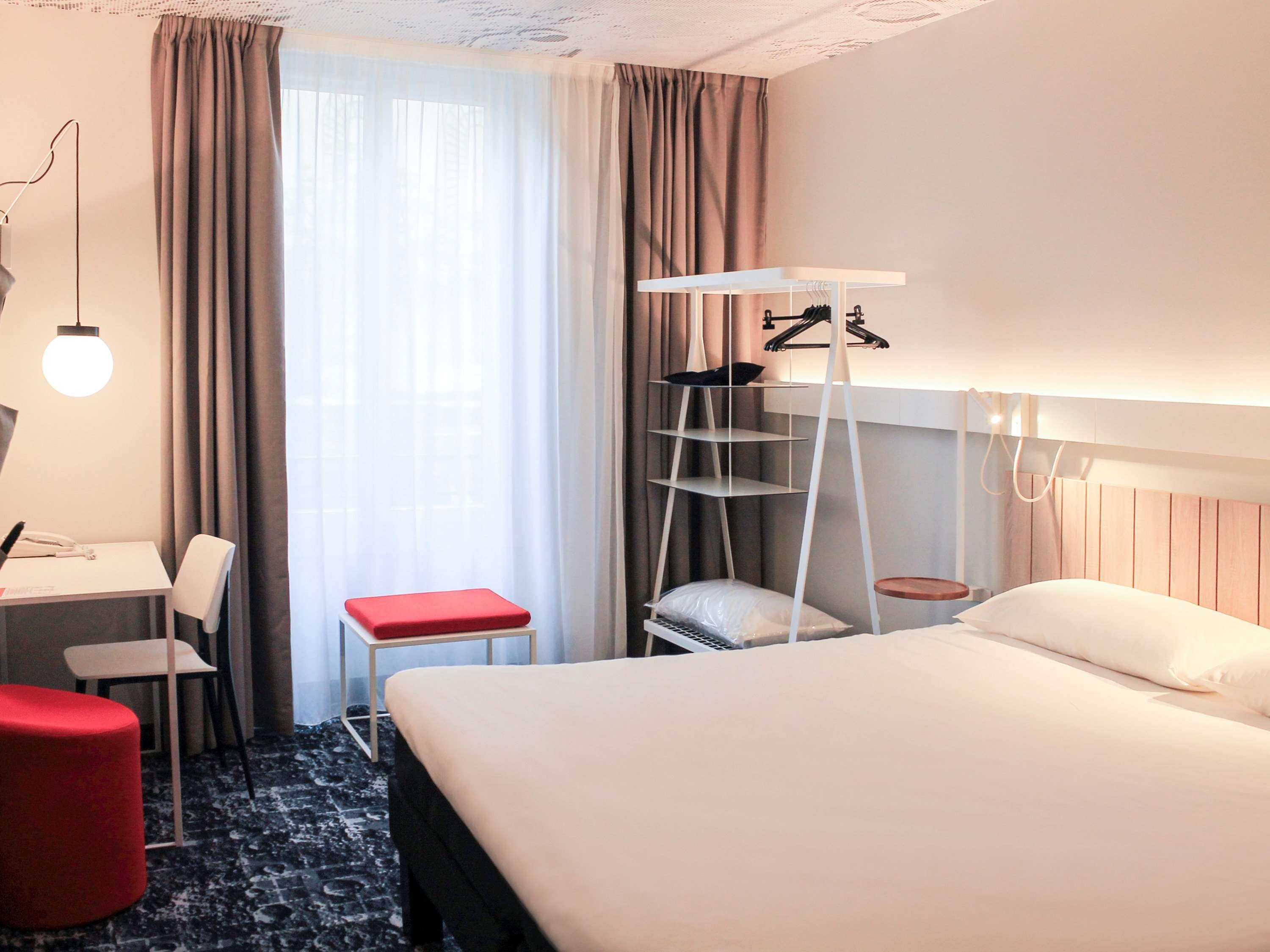 Отель Ibis Lyon Centre Perrache Экстерьер фото